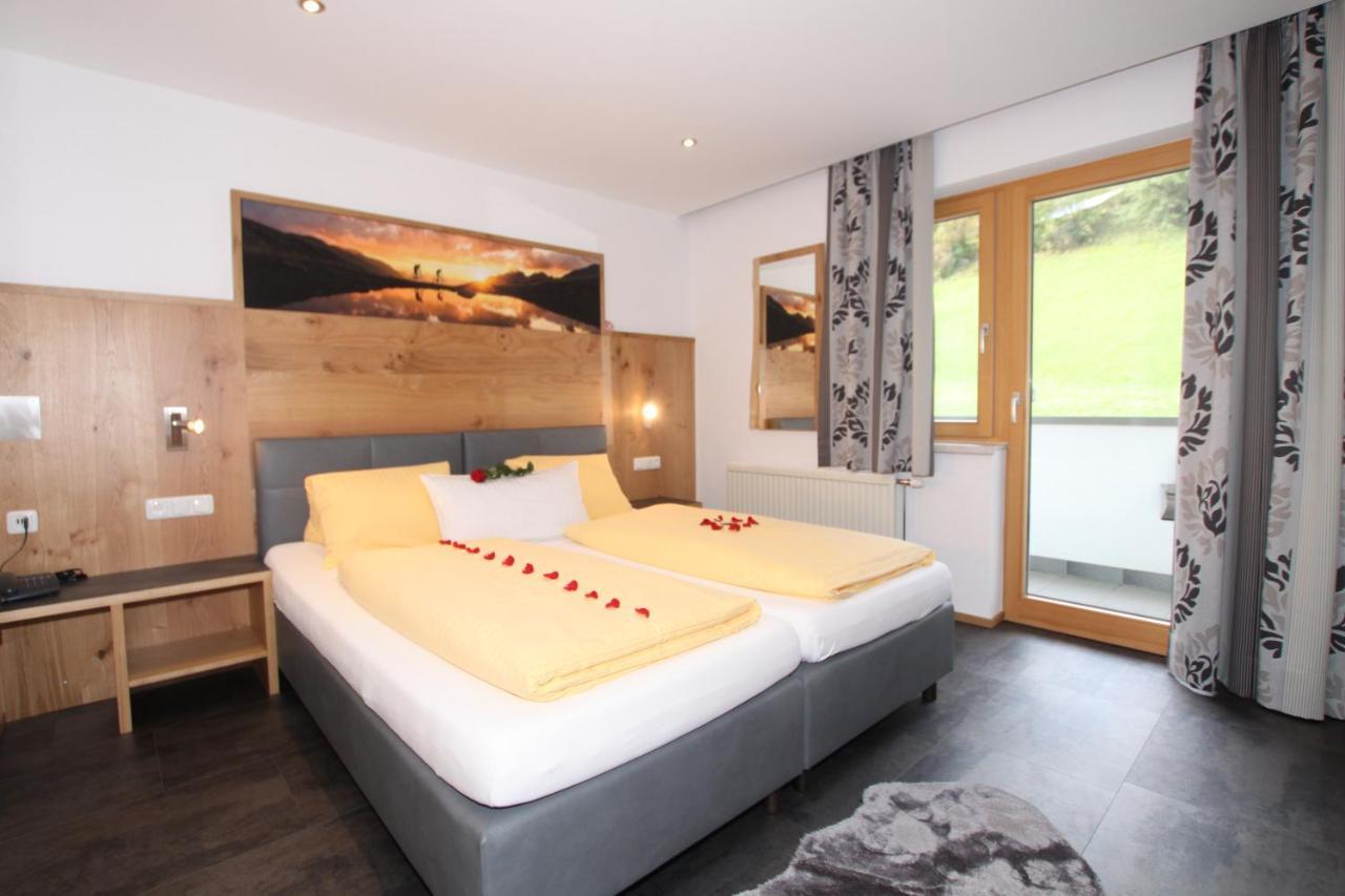 Gaestehaus Alpina St Anton am Arlberg Eksteriør billede