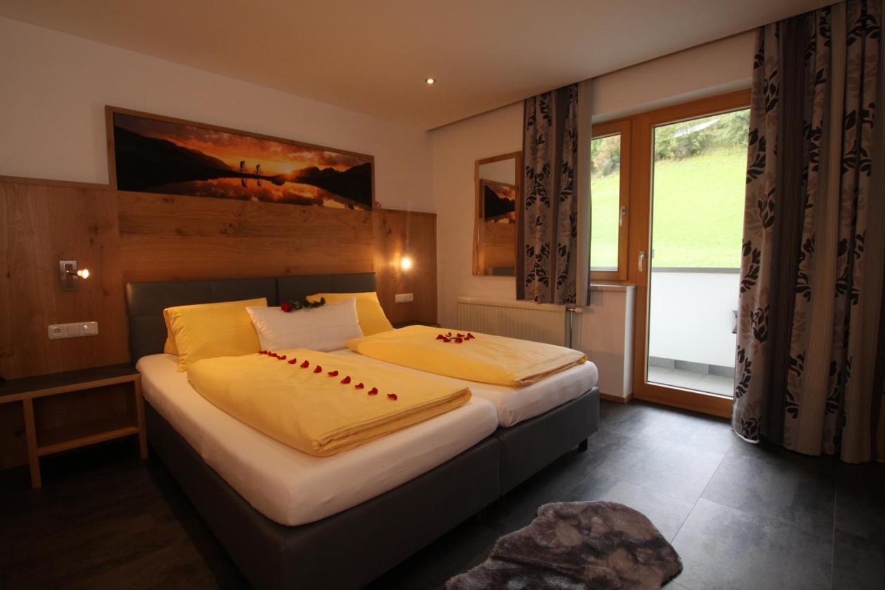 Gaestehaus Alpina St Anton am Arlberg Eksteriør billede